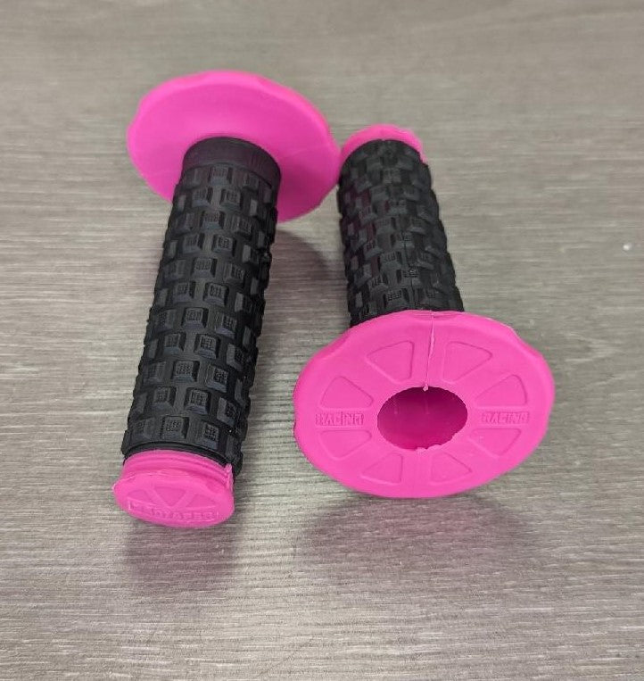 Mototec 60V plug and play throttle kits with voltage display