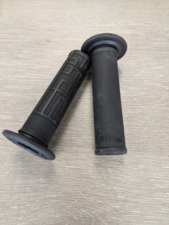 Mototec 60V plug and play throttle kits with voltage display